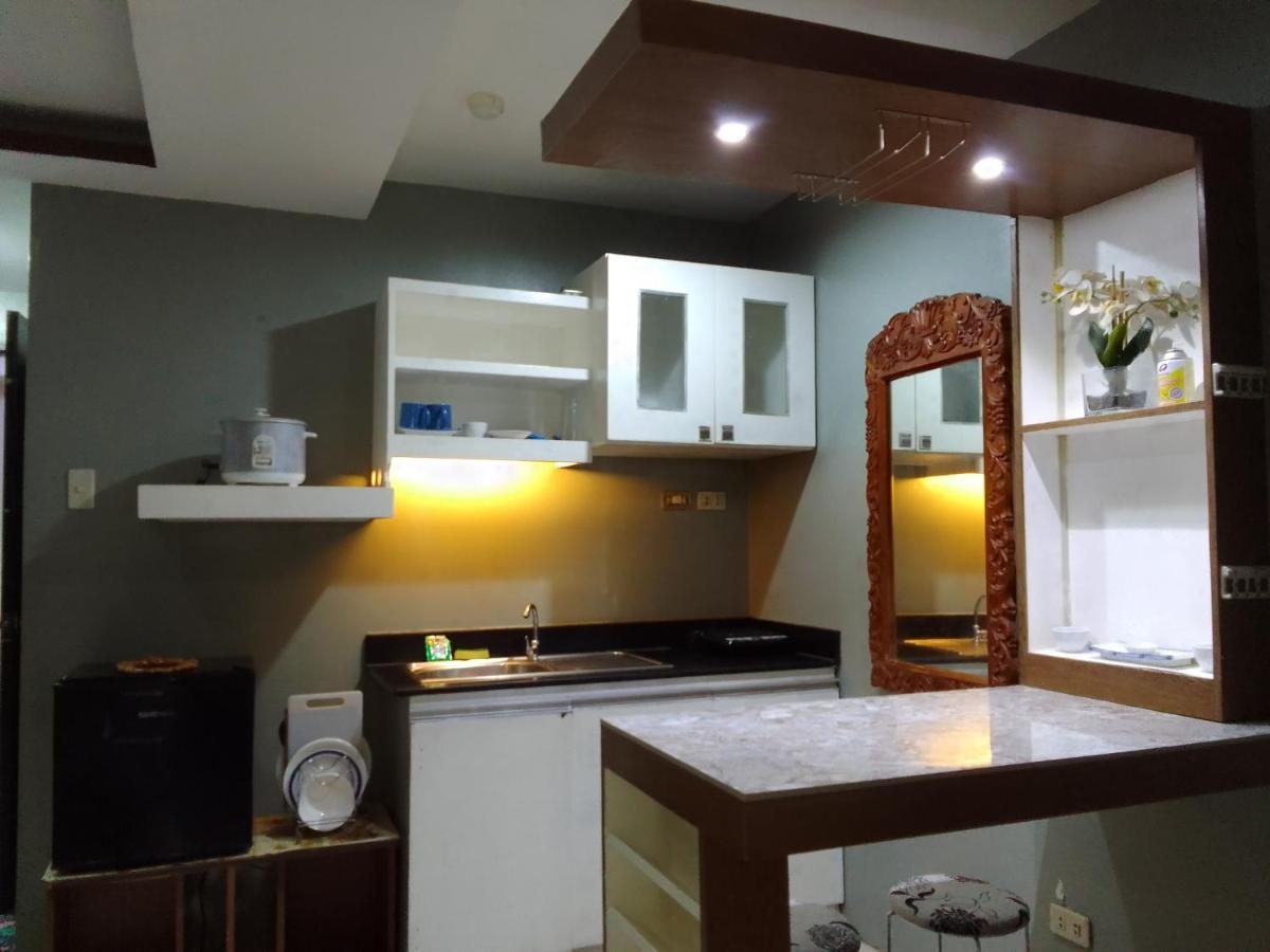 Emmanuel'S Service Apartment Near The Airport Manila Exteriér fotografie
