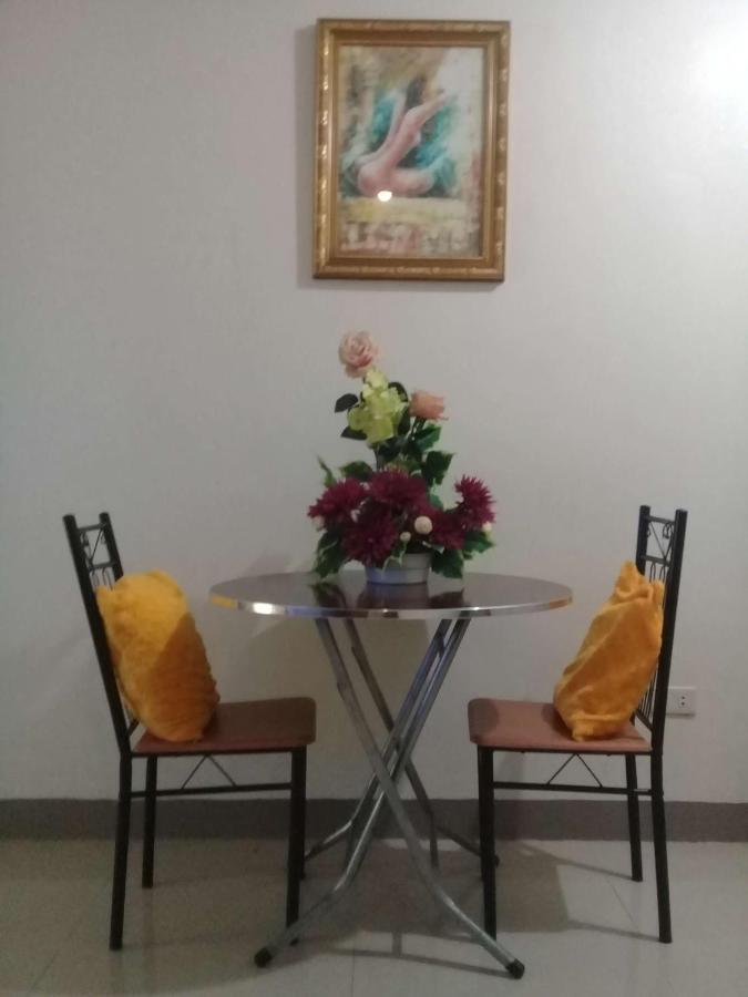 Emmanuel'S Service Apartment Near The Airport Manila Exteriér fotografie