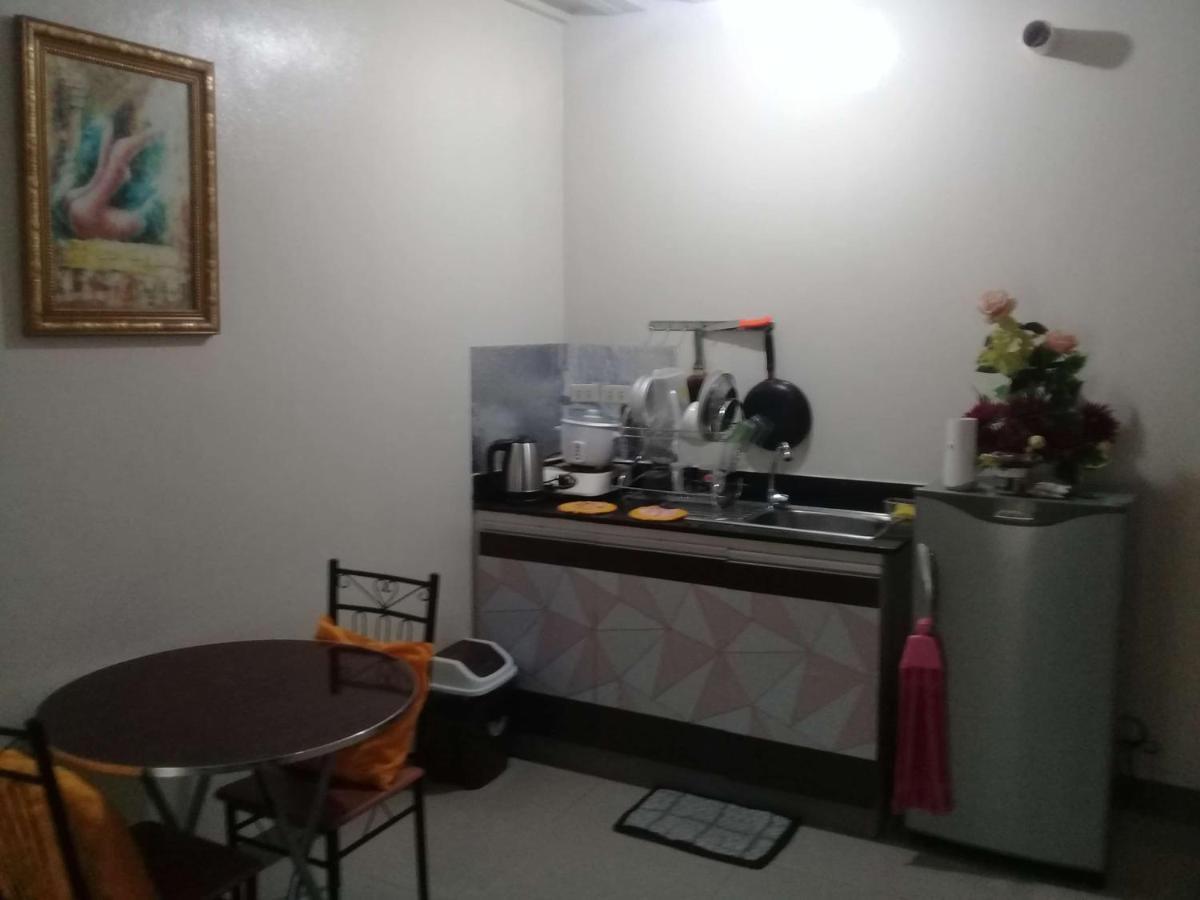 Emmanuel'S Service Apartment Near The Airport Manila Exteriér fotografie